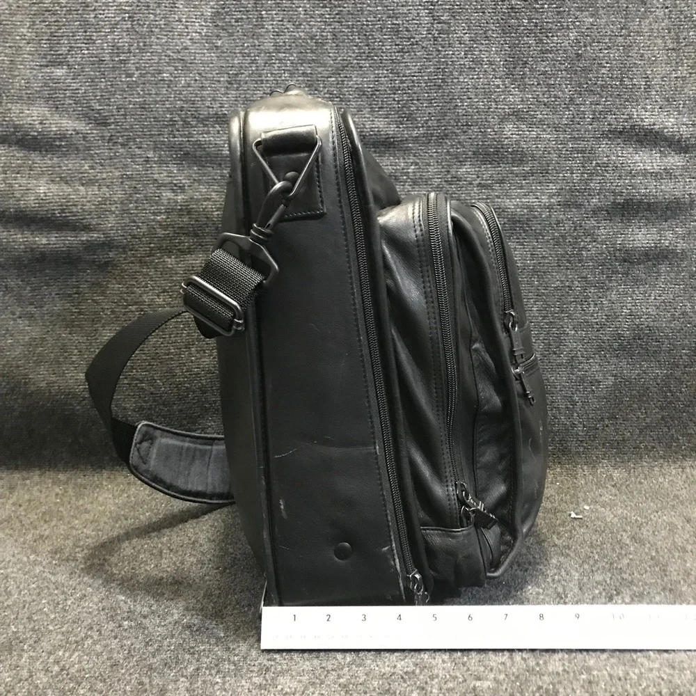 TUMI‎ Black Leather Messenger Bag Adjustable Crossbody Brief Travel Business